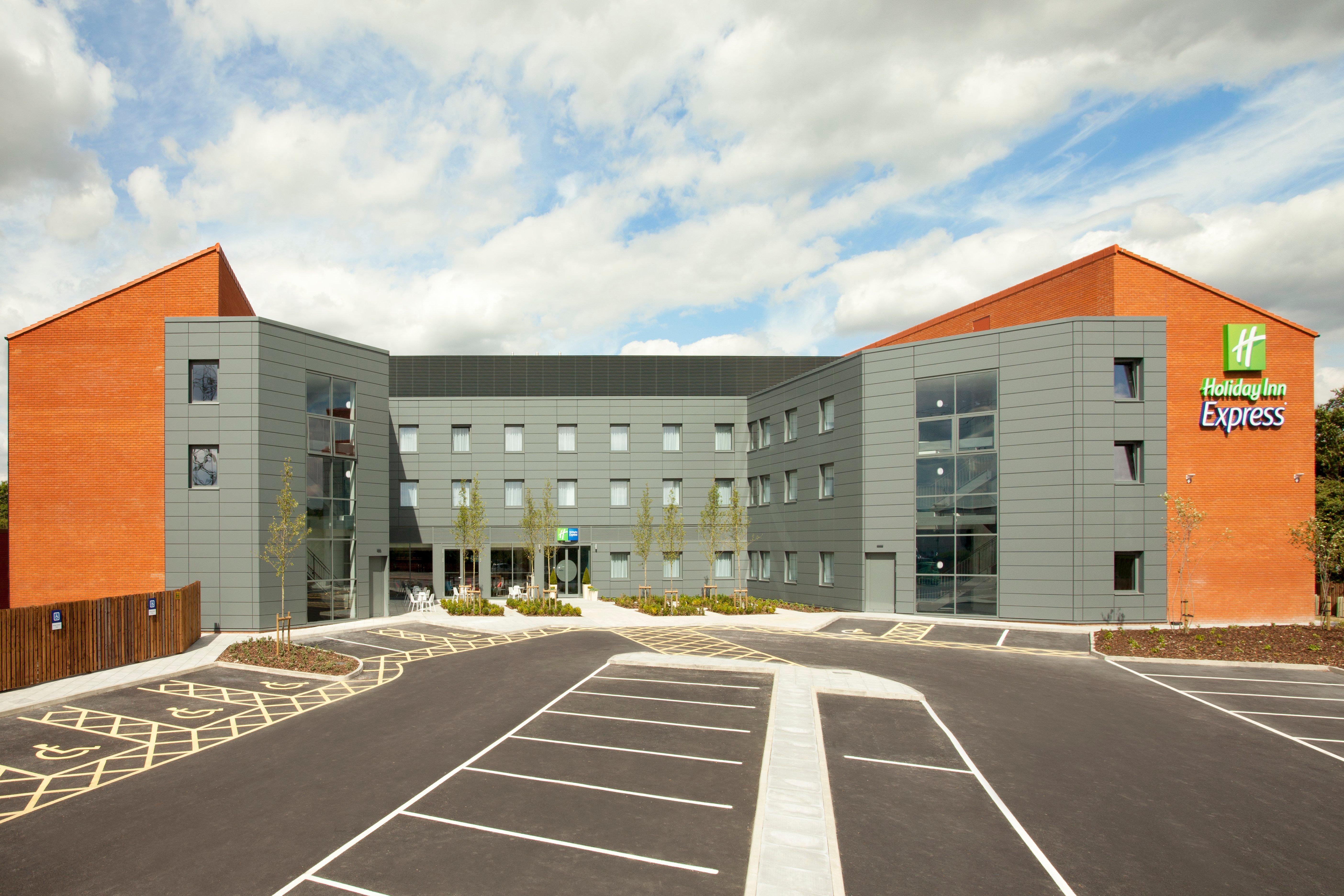Holiday Inn Express St. Albans - M25, Jct.22 St Albans Esterno foto