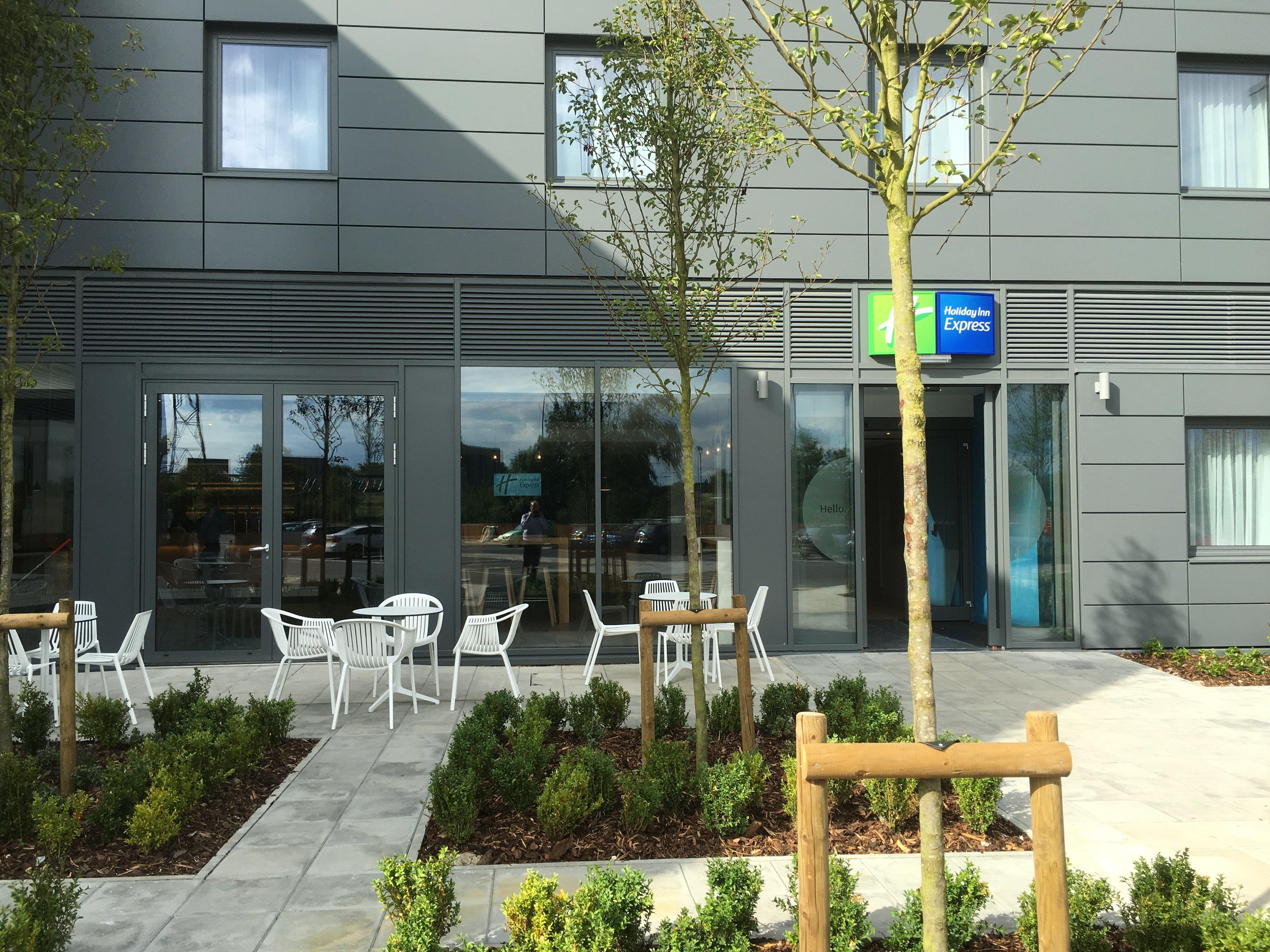 Holiday Inn Express St. Albans - M25, Jct.22 St Albans Esterno foto