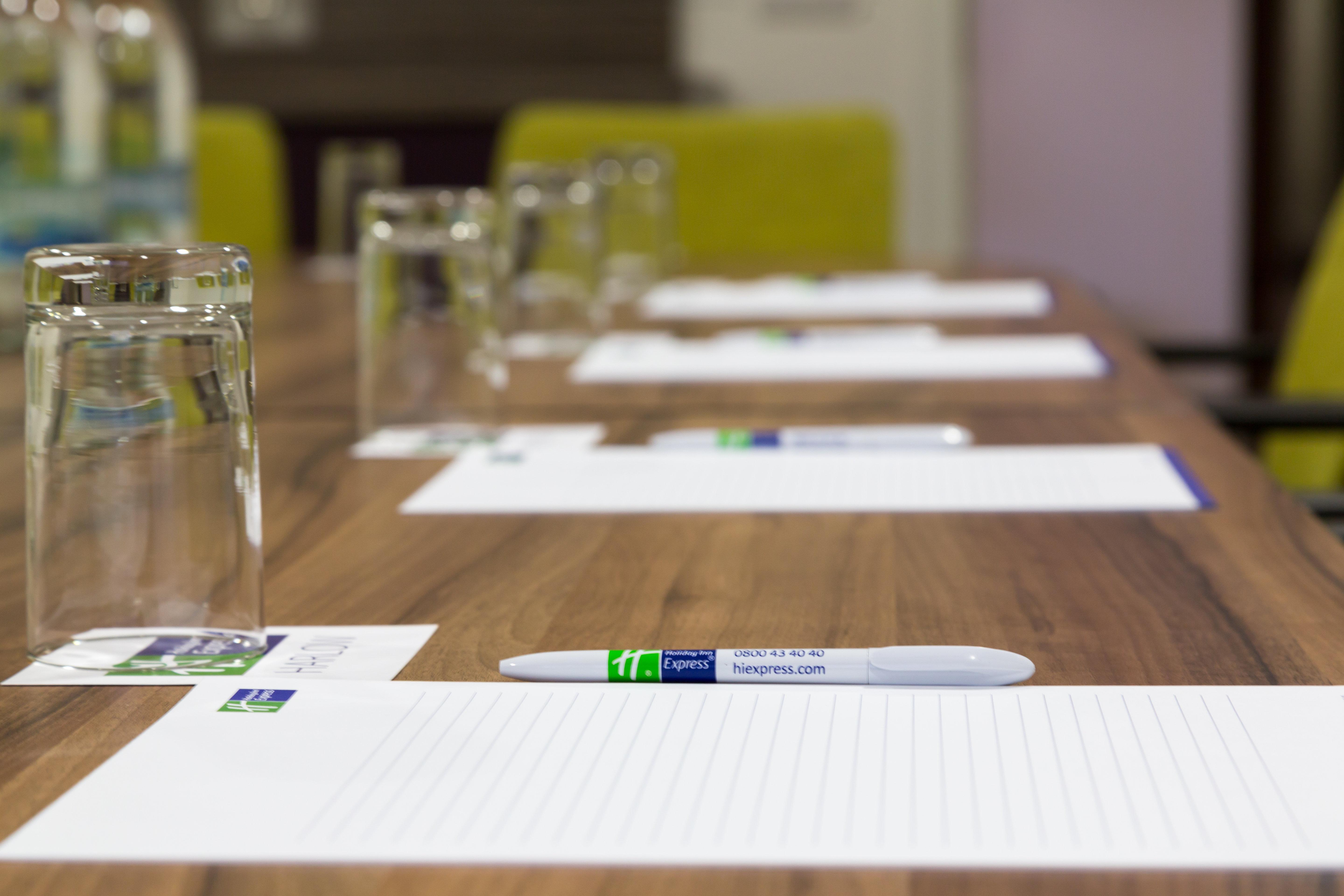 Holiday Inn Express St. Albans - M25, Jct.22 St Albans Esterno foto