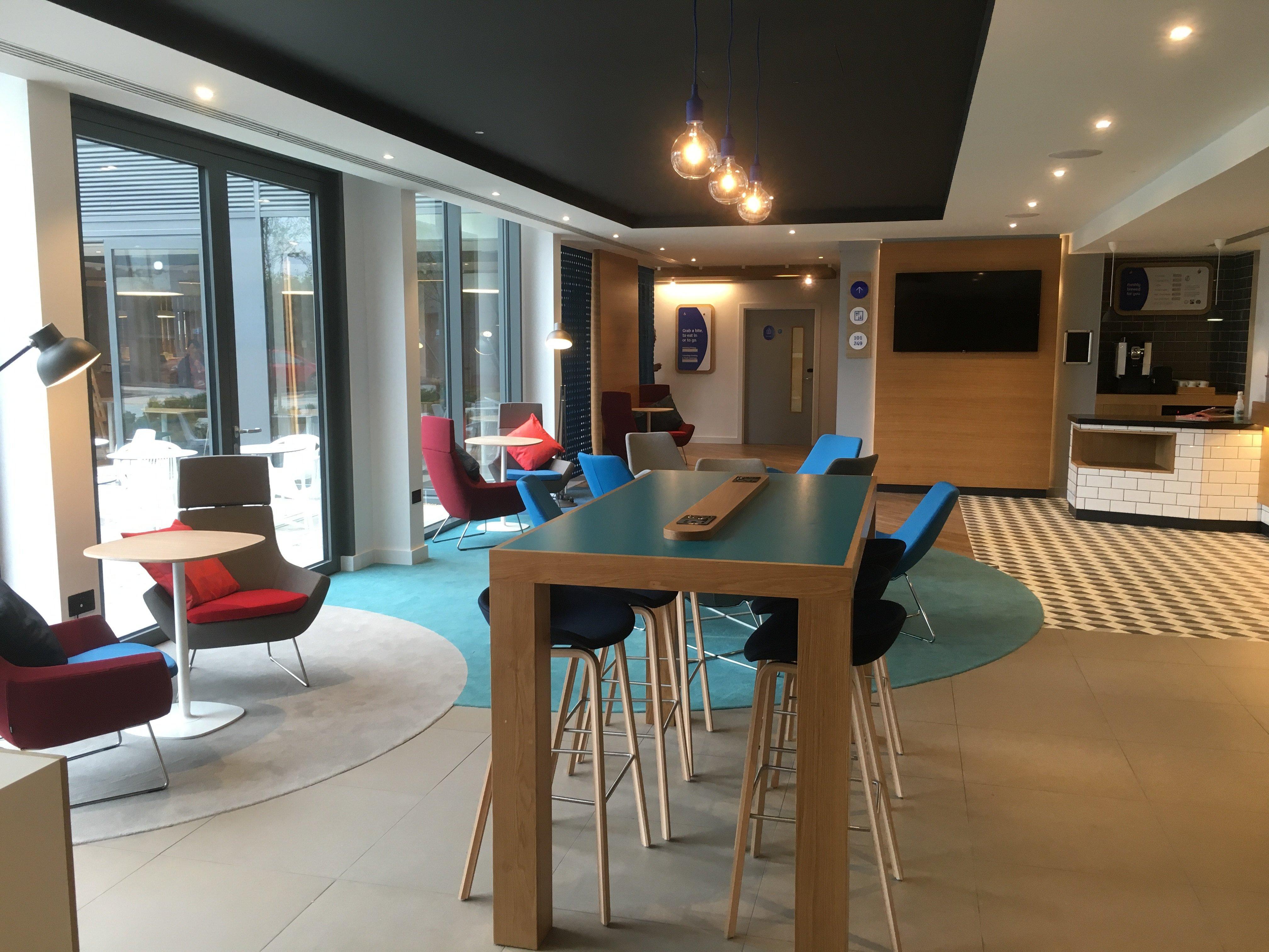 Holiday Inn Express St. Albans - M25, Jct.22 St Albans Esterno foto